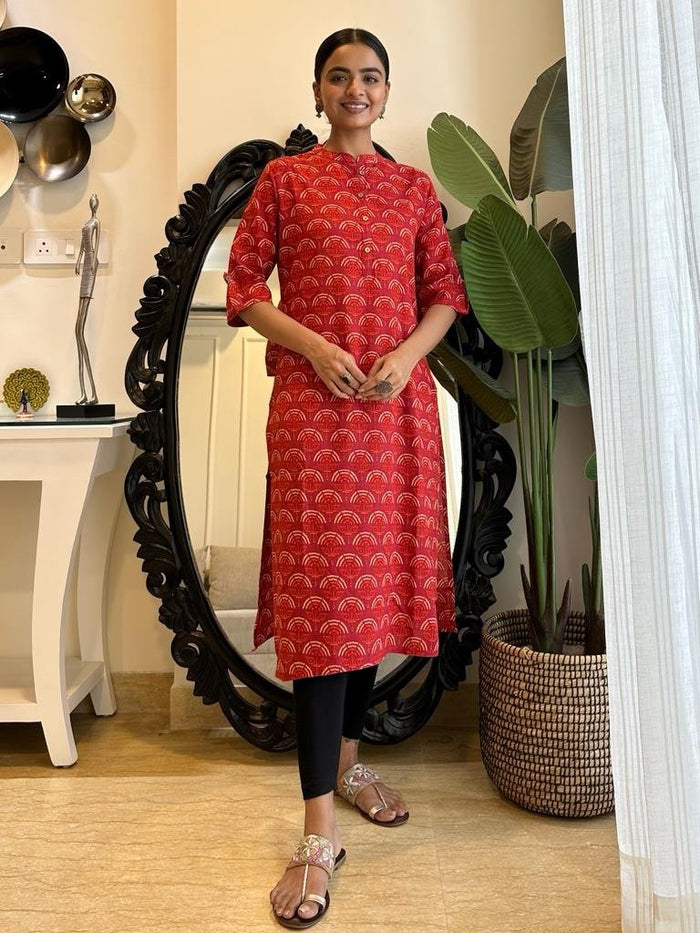 Weekend Rayon Kurta- Red Fans