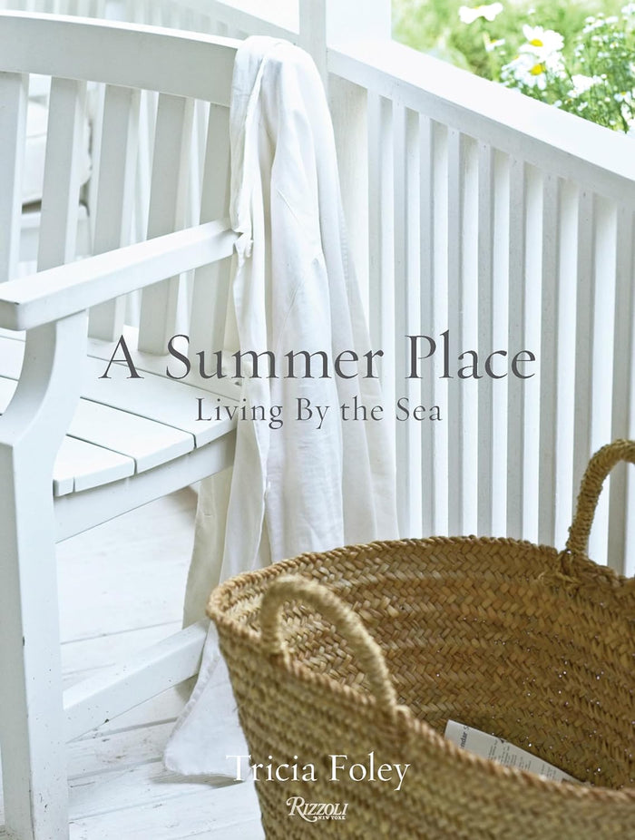 A Summer Place: Living by the Sea - Findlay Rowe Designs