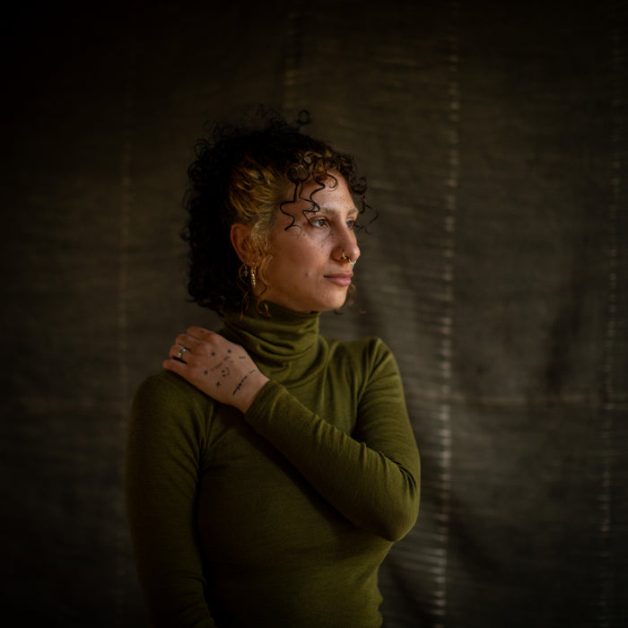 Auk Women's Top - Merino Wool & Silk - Seaweed