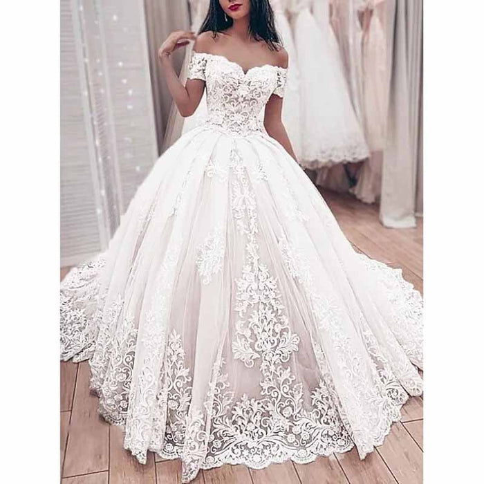 Ball Gown Off-the-shoulder Cathedral Train Tulle Wedding Dresses With Appliques Lace