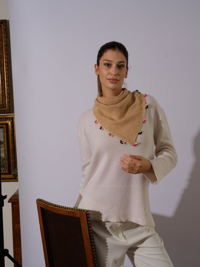 Bej Küçük İşlemeli Bandana