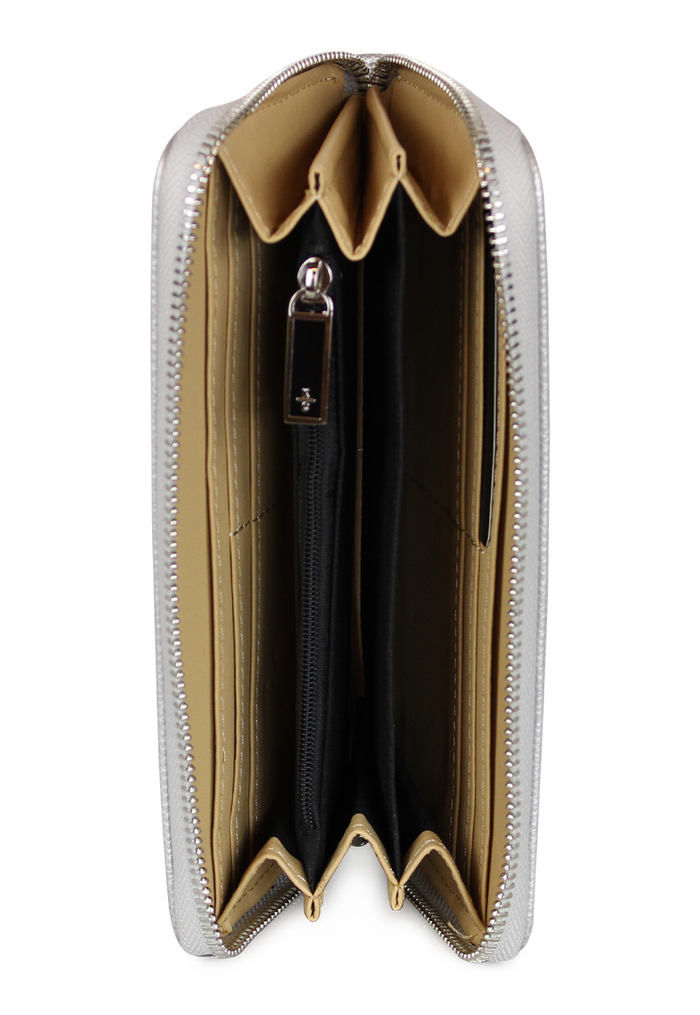 Billetera mujer Bessie plateada Kenneth Cole