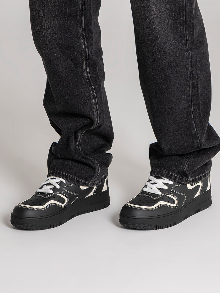 sneakers / Black Dive Sneakers