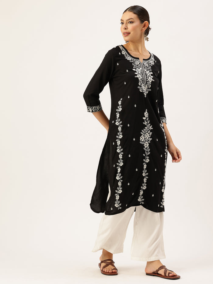 Black Floral Embroidered Kurta
