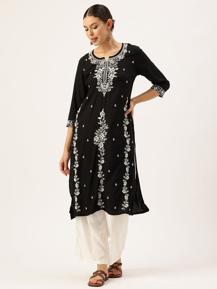 Black Floral Embroidered Kurta