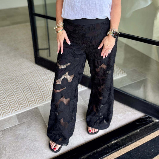 Black Flower Embroidered Pants 7590