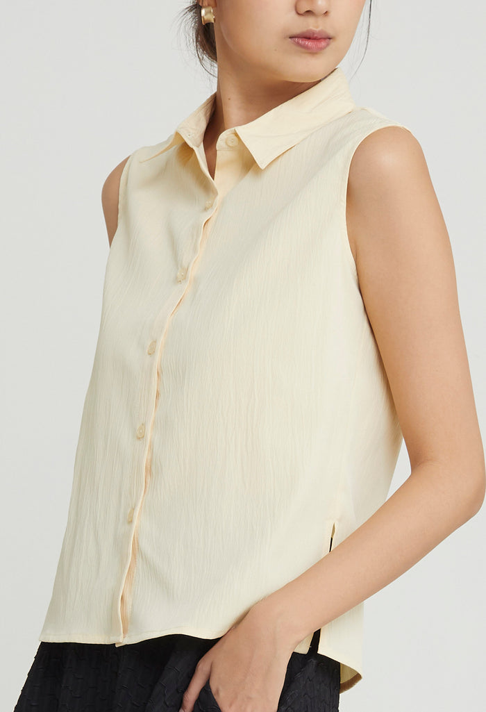 Breezy Bloom Collared Top