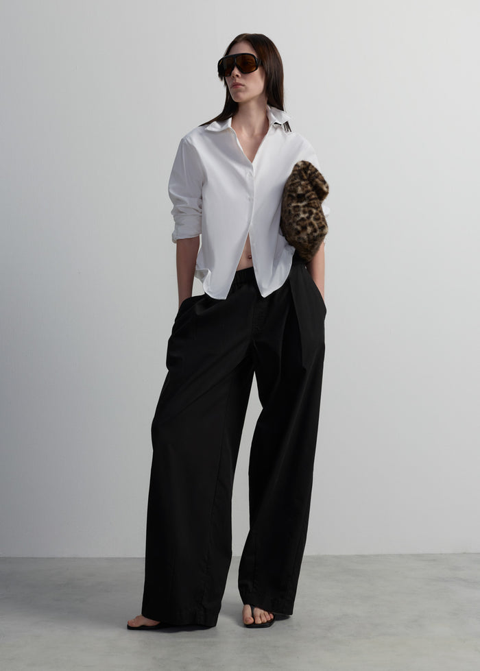 CLASSIC COLLAR RELAXED-FIT SHIRT