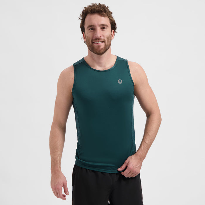 Rogelli Core mouwloos hardloopshirt heren teal gedragen voorkant.
