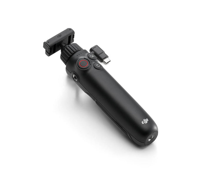DJI Osmo Action Multifunctional Charging Handle – Image 4 | DroneNerds