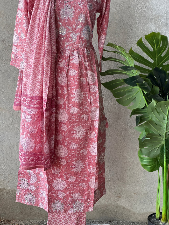 Floral printed kurti pant dupatta