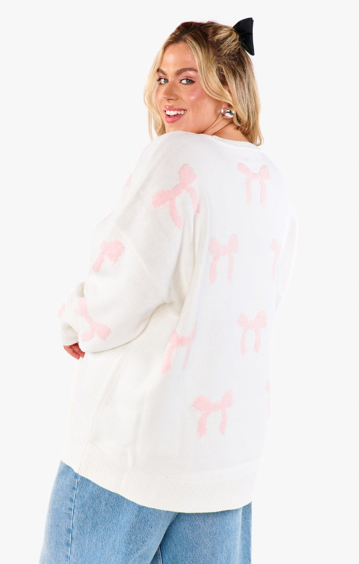 badge_model-wears-size-xxl