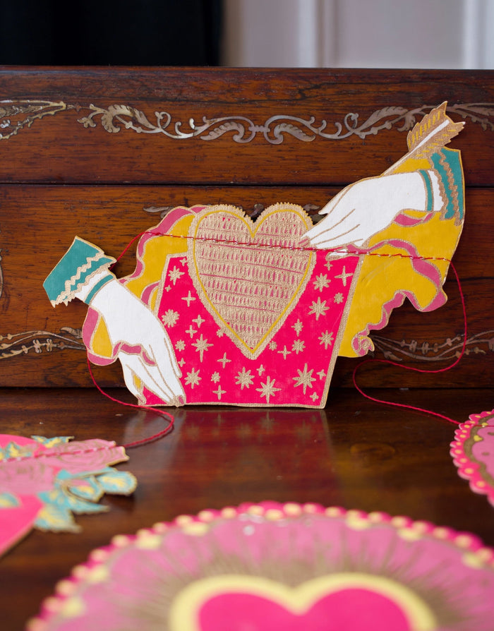 Hearts Paper Garland No.03, East End Press