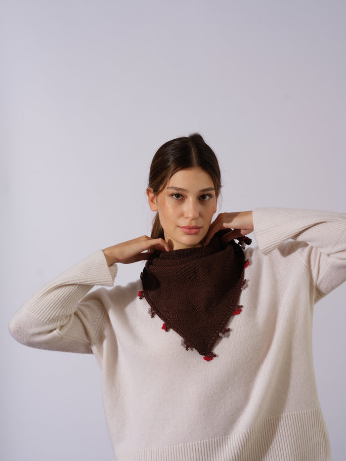 Kahverengi Küçük İşlemeli Bandana