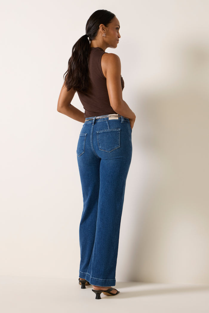 Leenah 32` w Welt Pocket