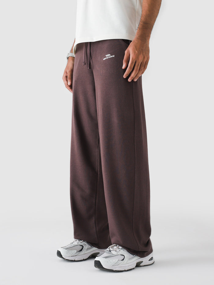 Plum Baggy Trouser – Live In Pants | GROOVY Pakistan