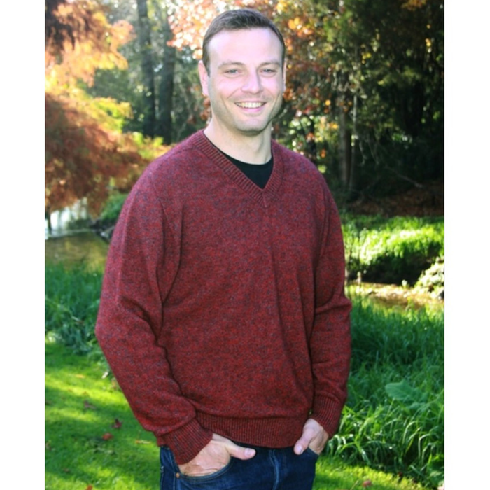 Lothlorian - Men's Plain V Neck Jumper (9830)Rust