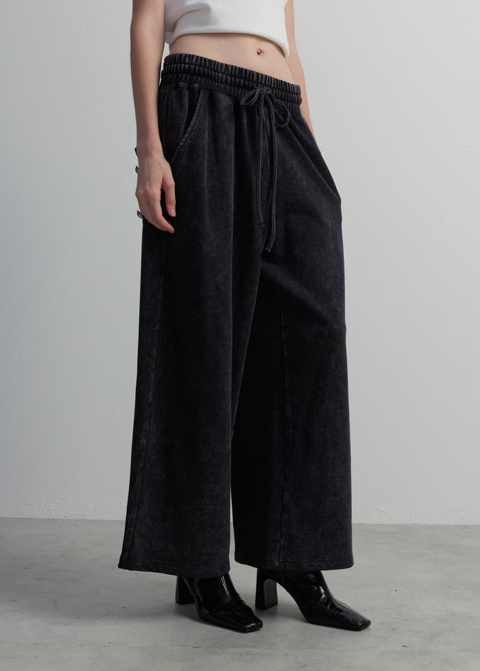 MILITARY-INSPIRED DRAWSTRING PANTS
