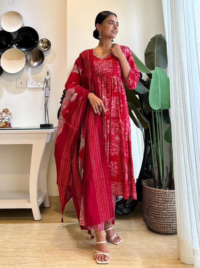 Minimal Muslin Red Alia Set