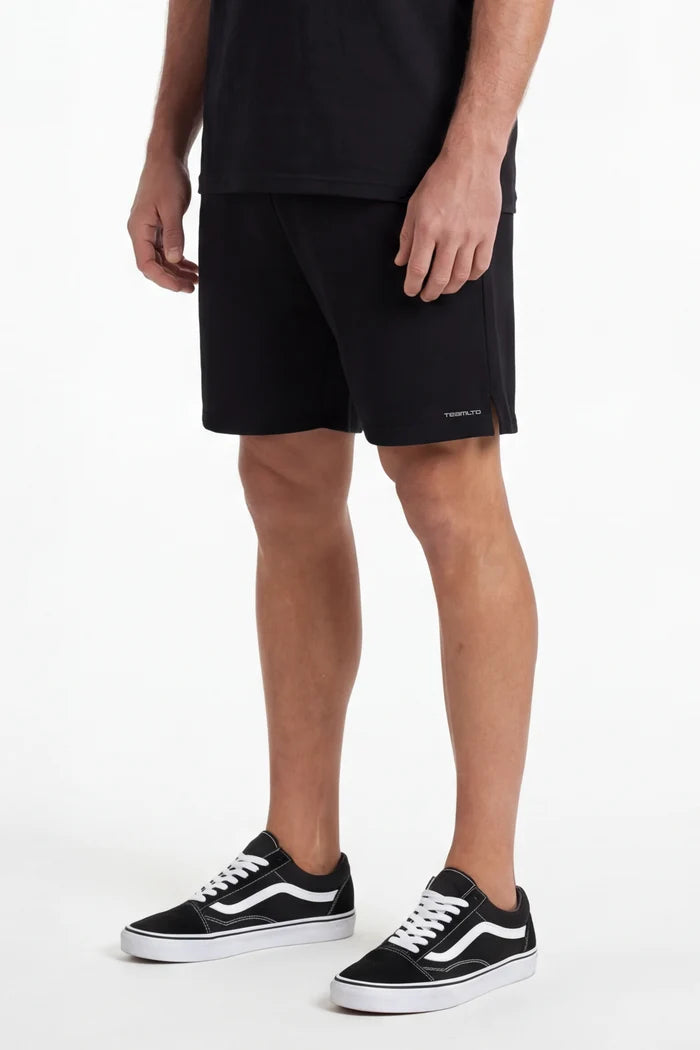 Momentum Short Shorts - Detail