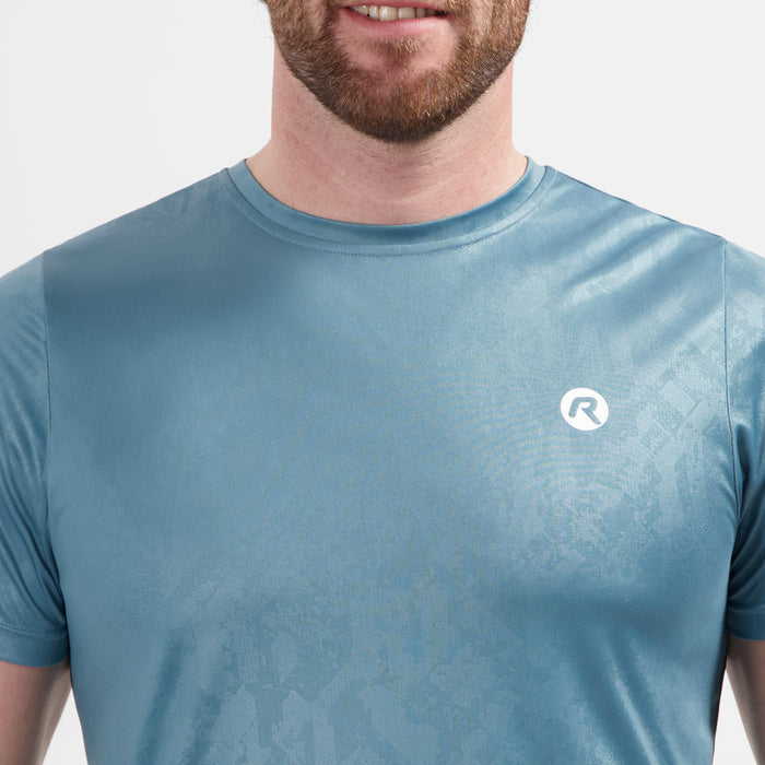 Detail van Rogelli Motion hardloopshirt korte mouw heren blauw voorkant.