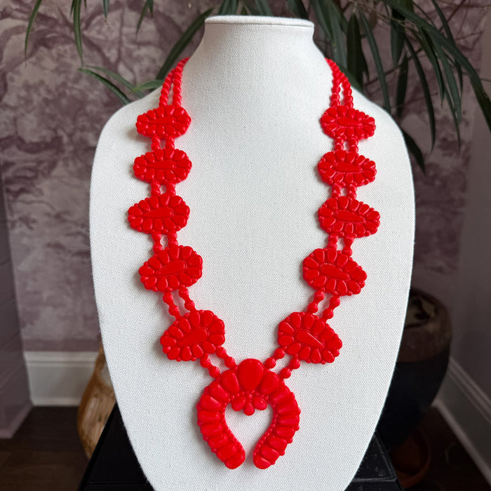 Necklace Golden Hour in Candy Red