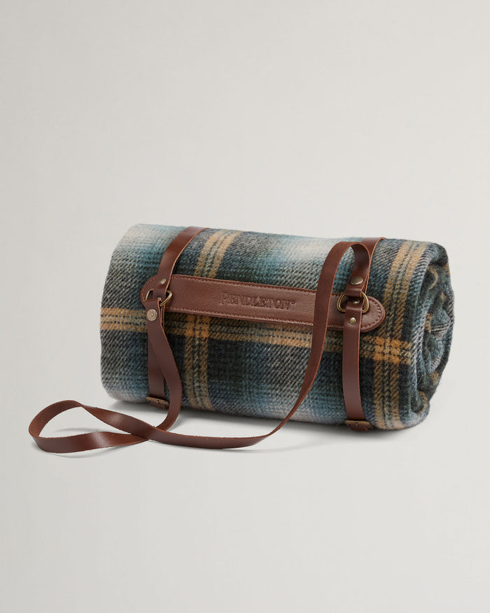 Pendleton Motor Robe Throw With Carrier
