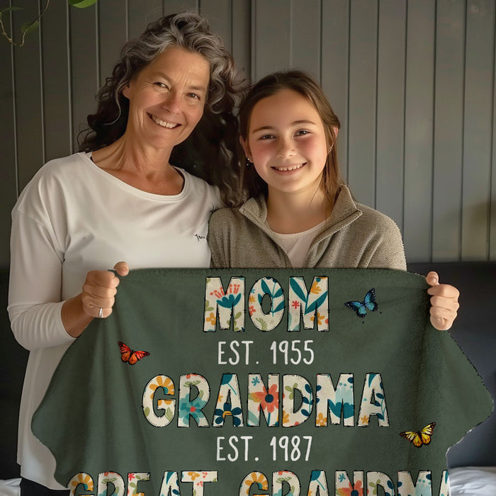 Personalized Grandma Gifts With Names | Great Blanket for Mothers Day