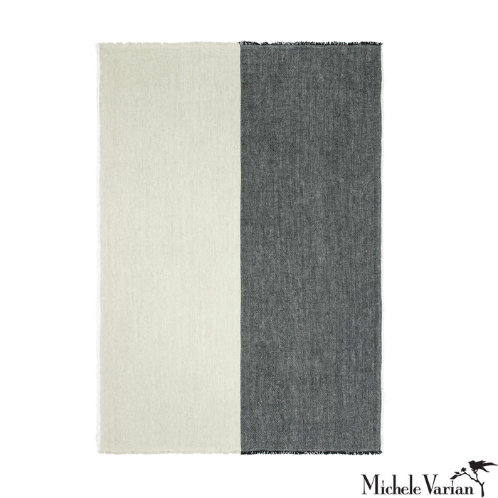 Pila Linen Throw Black Elm Green
