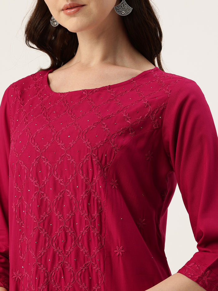 Red Round Neck Embroidery Kurta