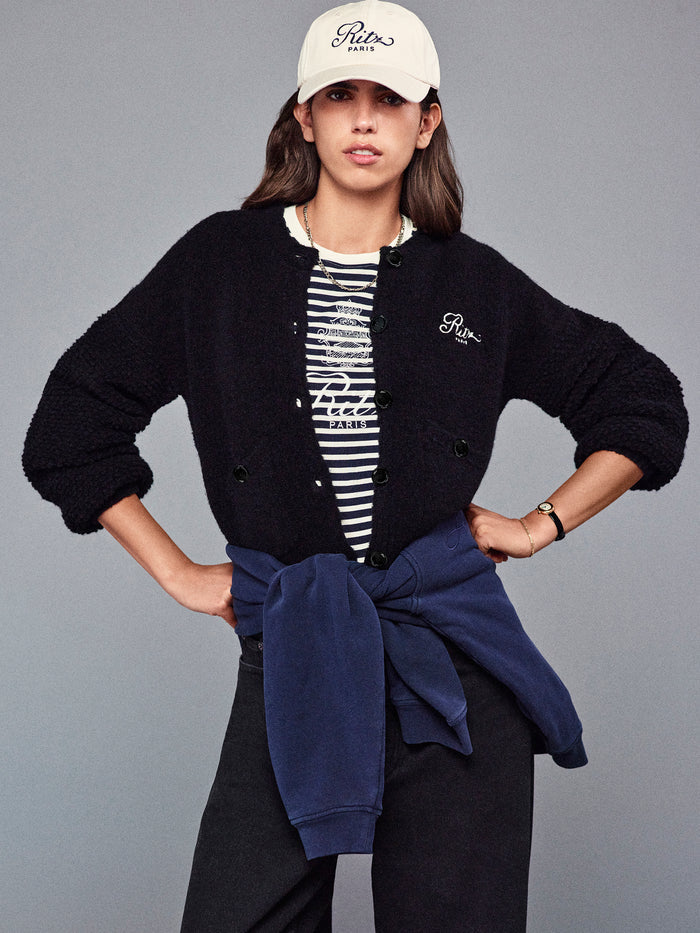 hat lookbook image alt:hover