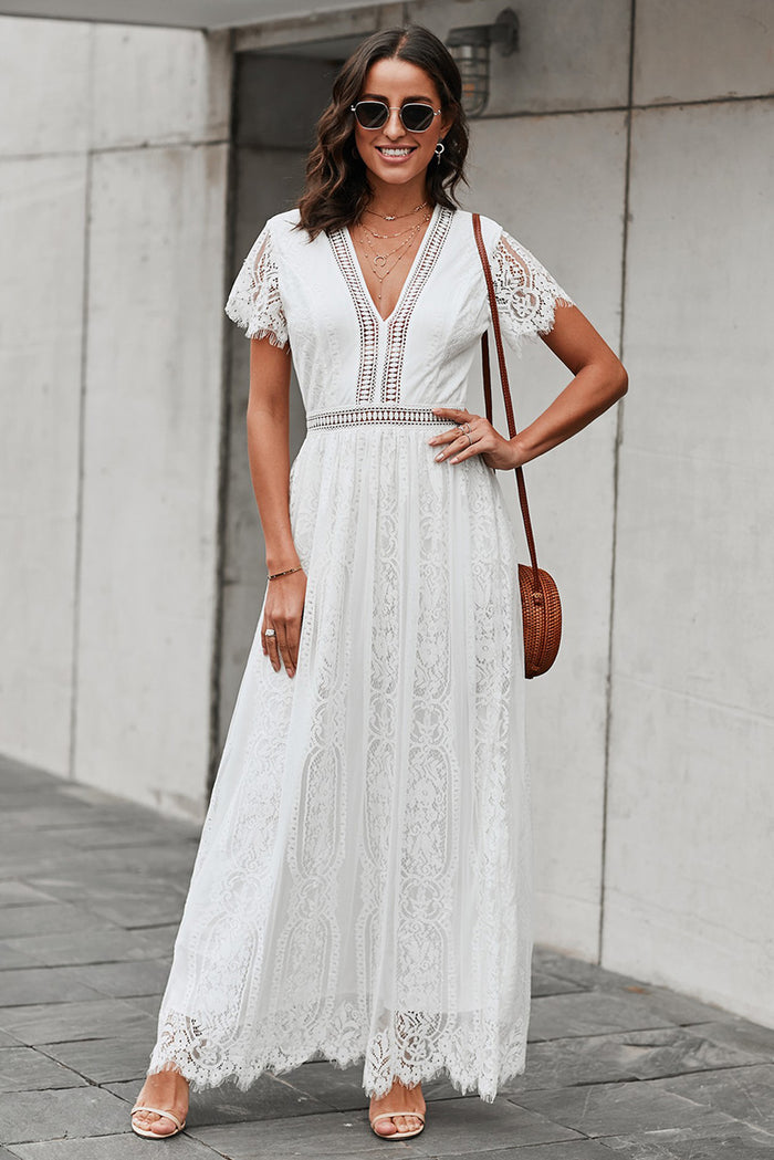 Scalloped Trim Lace Plunge Dress - Madikfashions.com