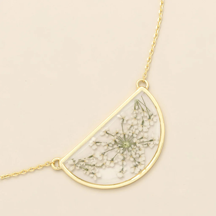 Scout Curated Wears Pressed Flower Necklace  -  White Lace Flower
