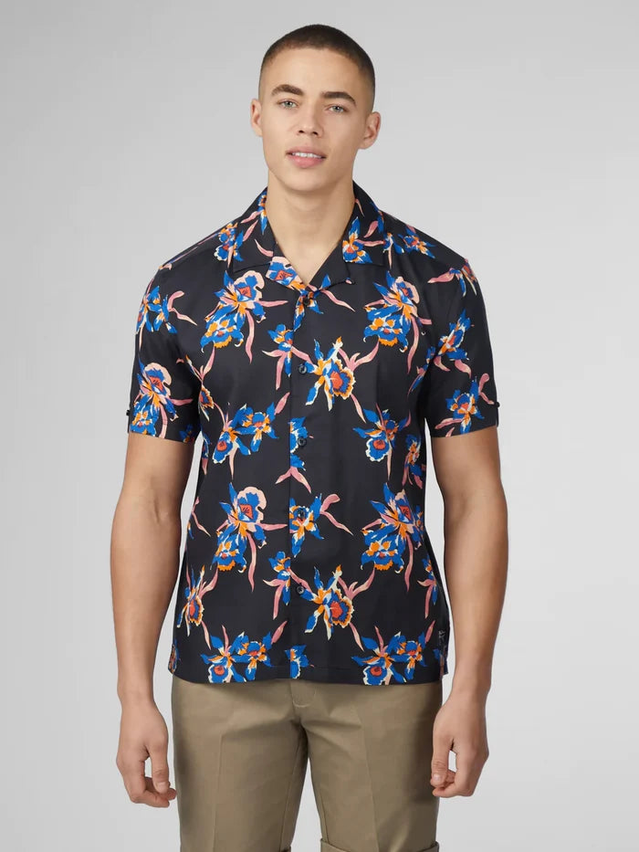 SIGNATURE BOTANICAL PRINT