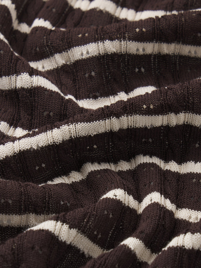 sweater-texture-detail-image