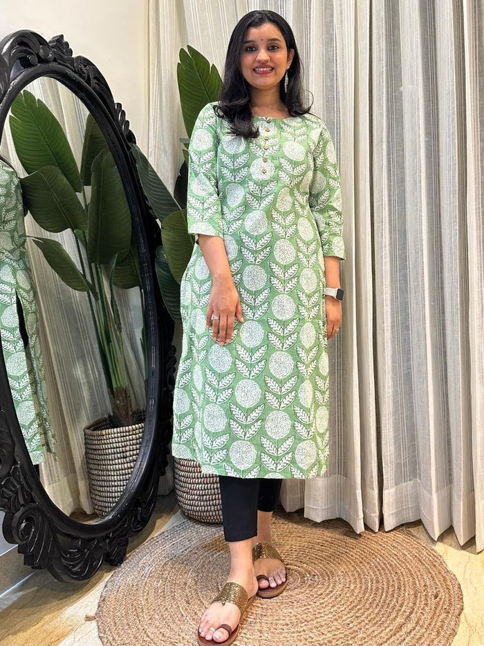 Weekend Round Neck Kurta- Green White Boota