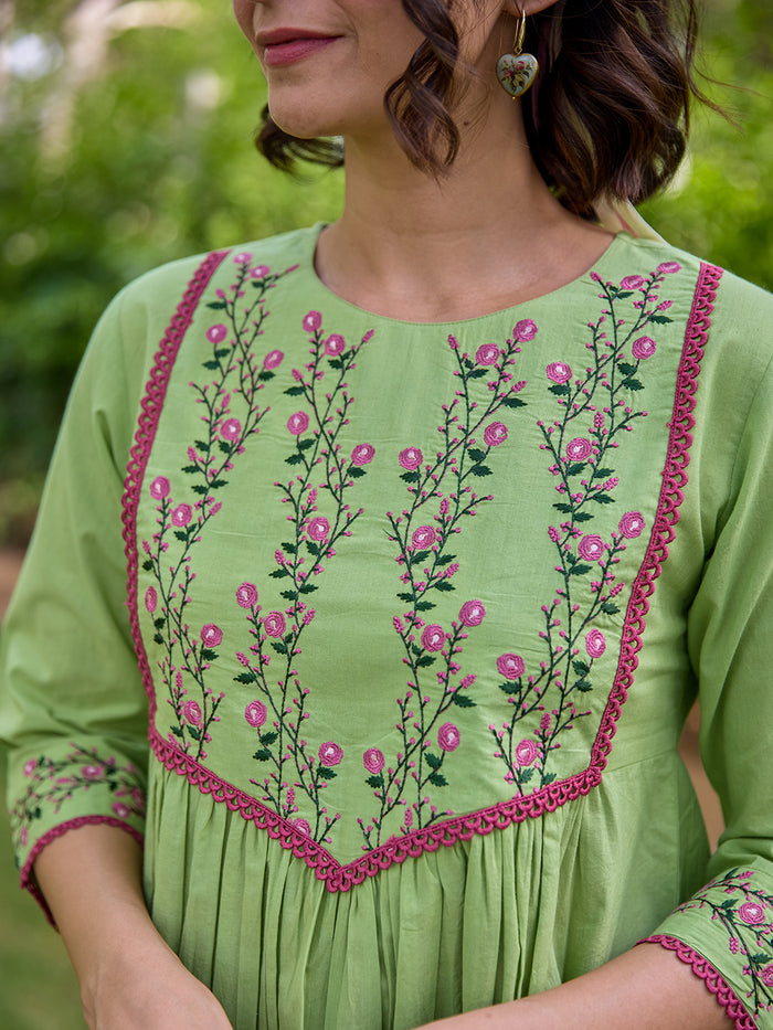 Women's Cotton Floral Embroidered Kurta Set