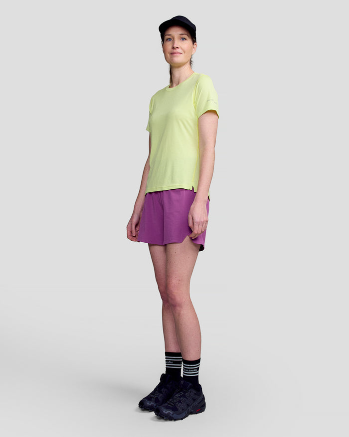 b0732_oS0_seeker_womens_short_sleeve_tee_yellow_m_b_1600x2000_2a2e340_1756934408000