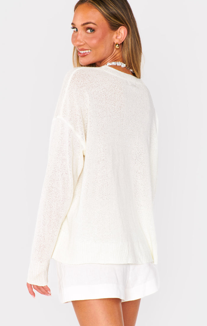 badge_model-wears-size-s